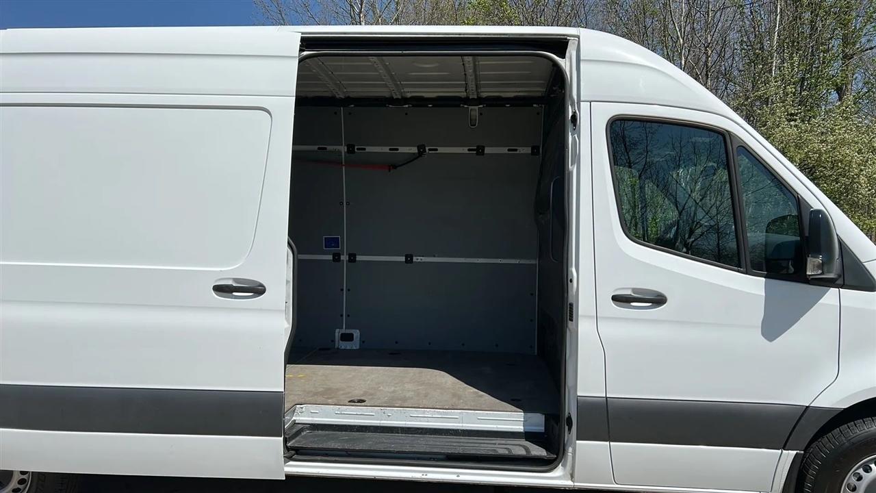 Mercedes-Benz Sprinter 2500 170-in. WB 2022