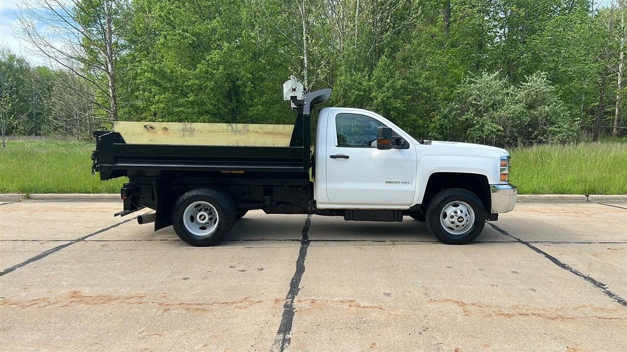 Chevrolet Silverado 3500HD Work Truck Long Box 4WD 2015