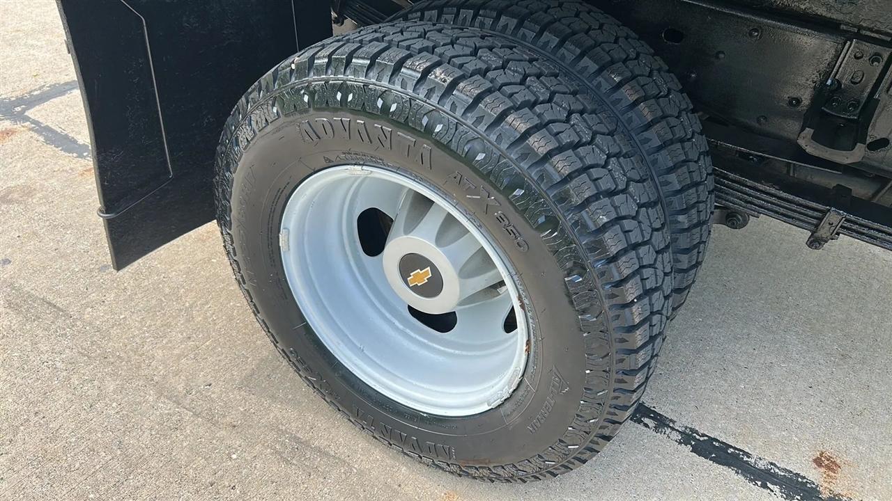 Chevrolet Silverado 3500HD Work Truck Long Box 4WD 2015
