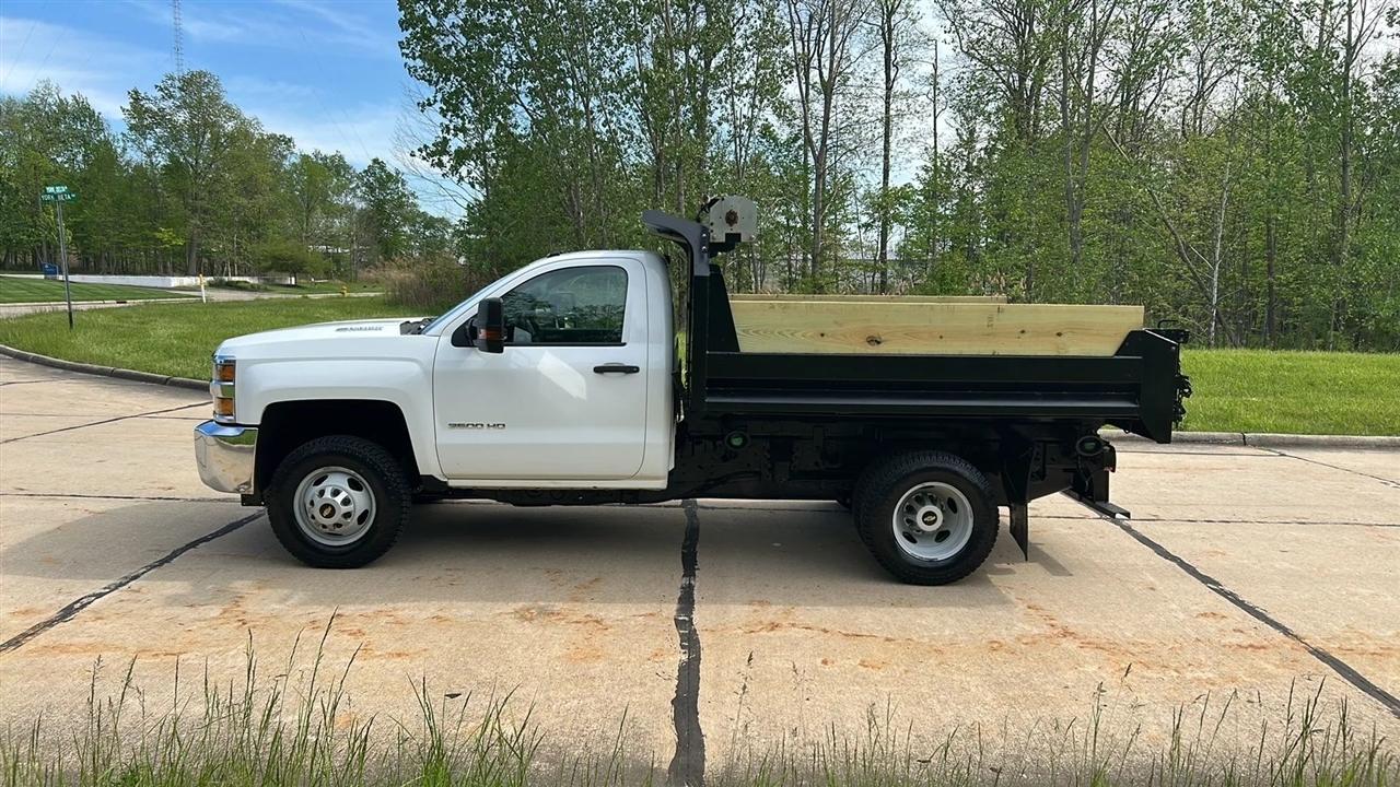 Chevrolet Silverado 3500HD Work Truck Long Box 4WD 2015