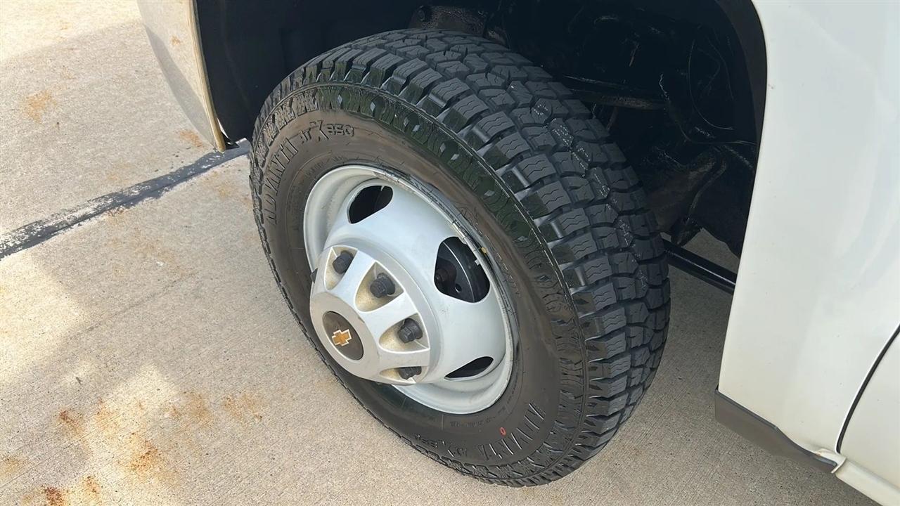 Chevrolet Silverado 3500HD Work Truck Long Box 4WD 2015