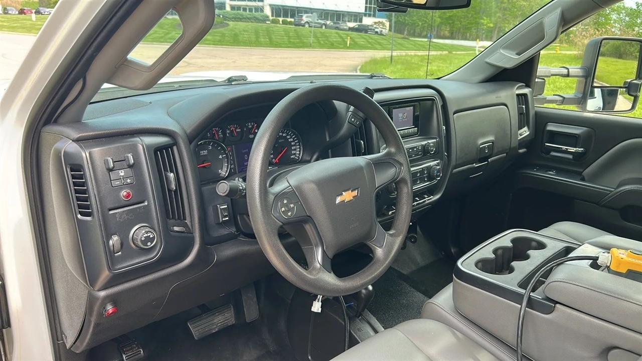 Chevrolet Silverado 3500HD Work Truck Long Box 4WD 2015
