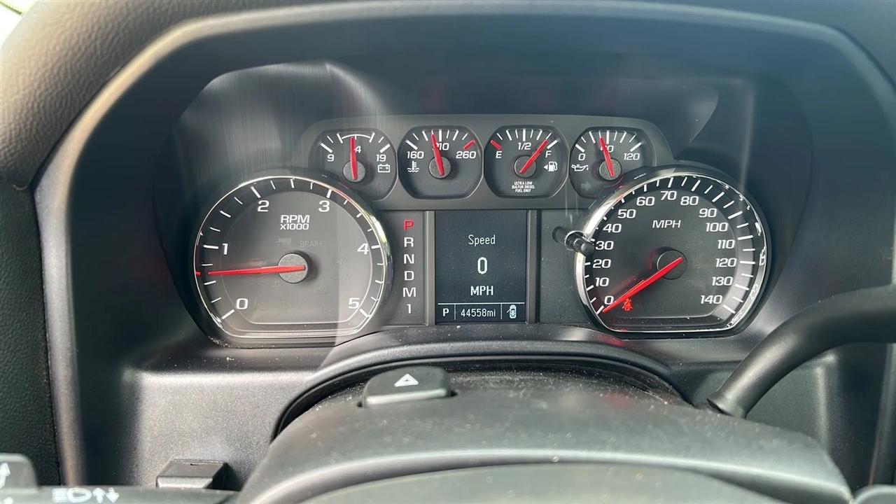 Chevrolet Silverado 3500HD Work Truck Long Box 4WD 2015
