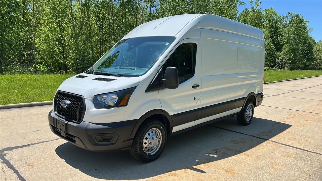 Ford Transit 250 Van High Roof w/Sliding Pass. 148-in. WB 2025