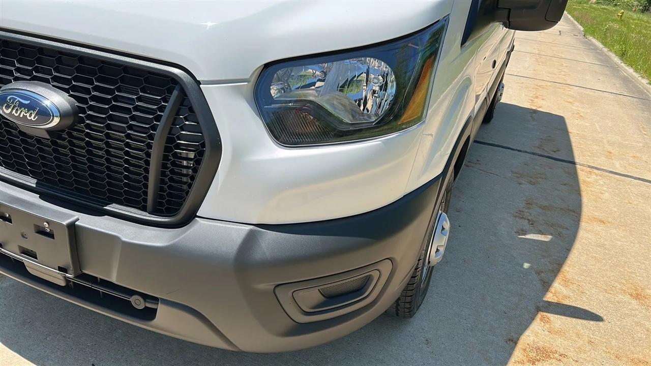 Ford Transit 250 Van High Roof w/Sliding Pass. 148-in. WB 2025