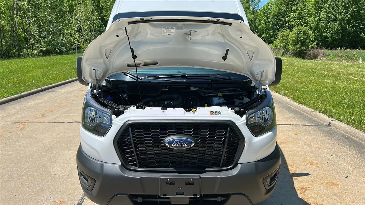 Ford Transit 250 Van High Roof w/Sliding Pass. 148-in. WB 2025