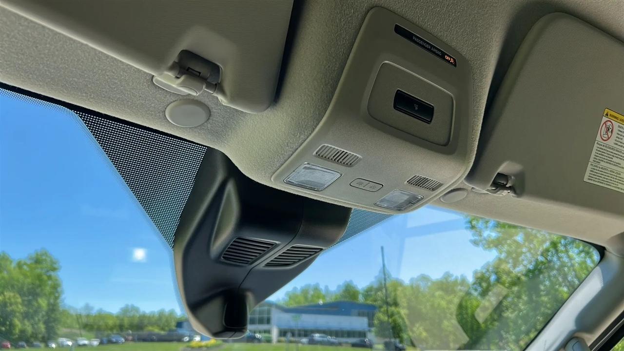 Ford Transit 250 Van High Roof w/Sliding Pass. 148-in. WB 2025