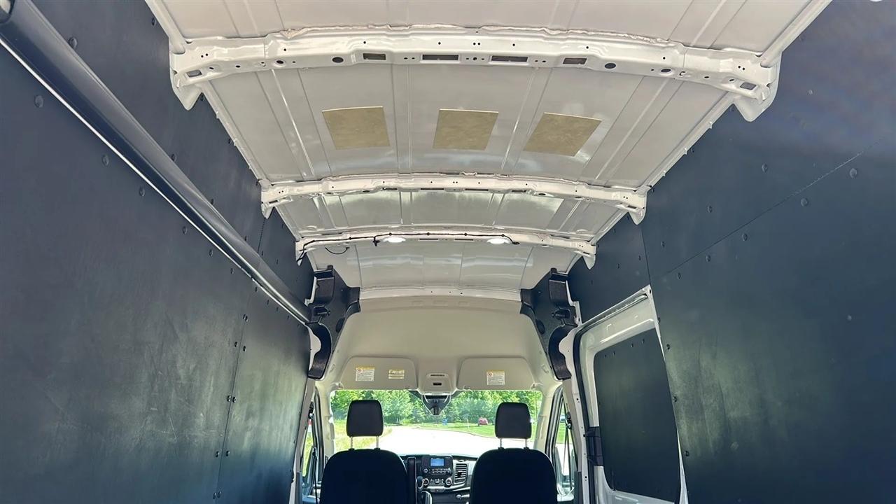 Ford Transit 250 Van High Roof w/Sliding Pass. 148-in. WB 2025