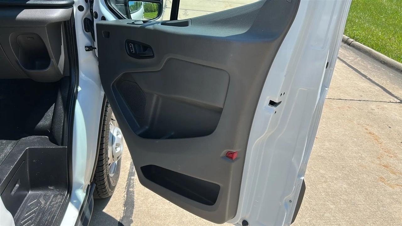 Ford Transit 250 Van High Roof w/Sliding Pass. 148-in. WB 2025