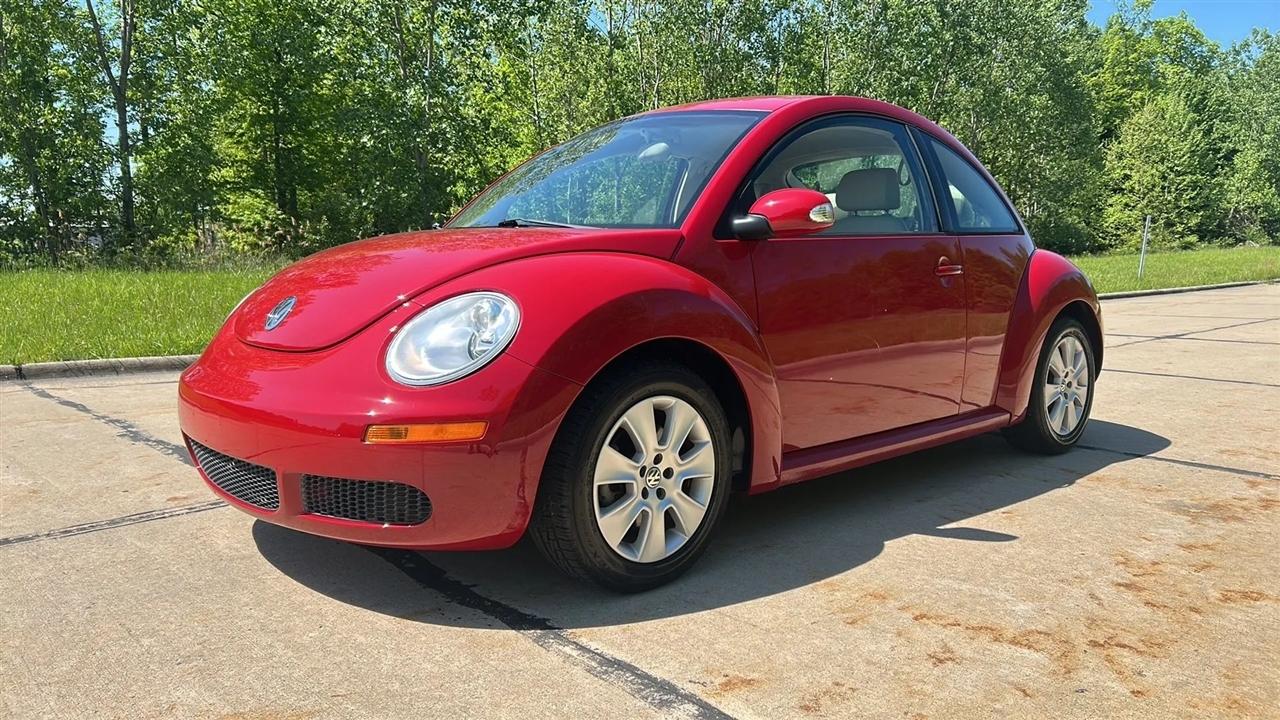 Volkswagen New Beetle S 2008