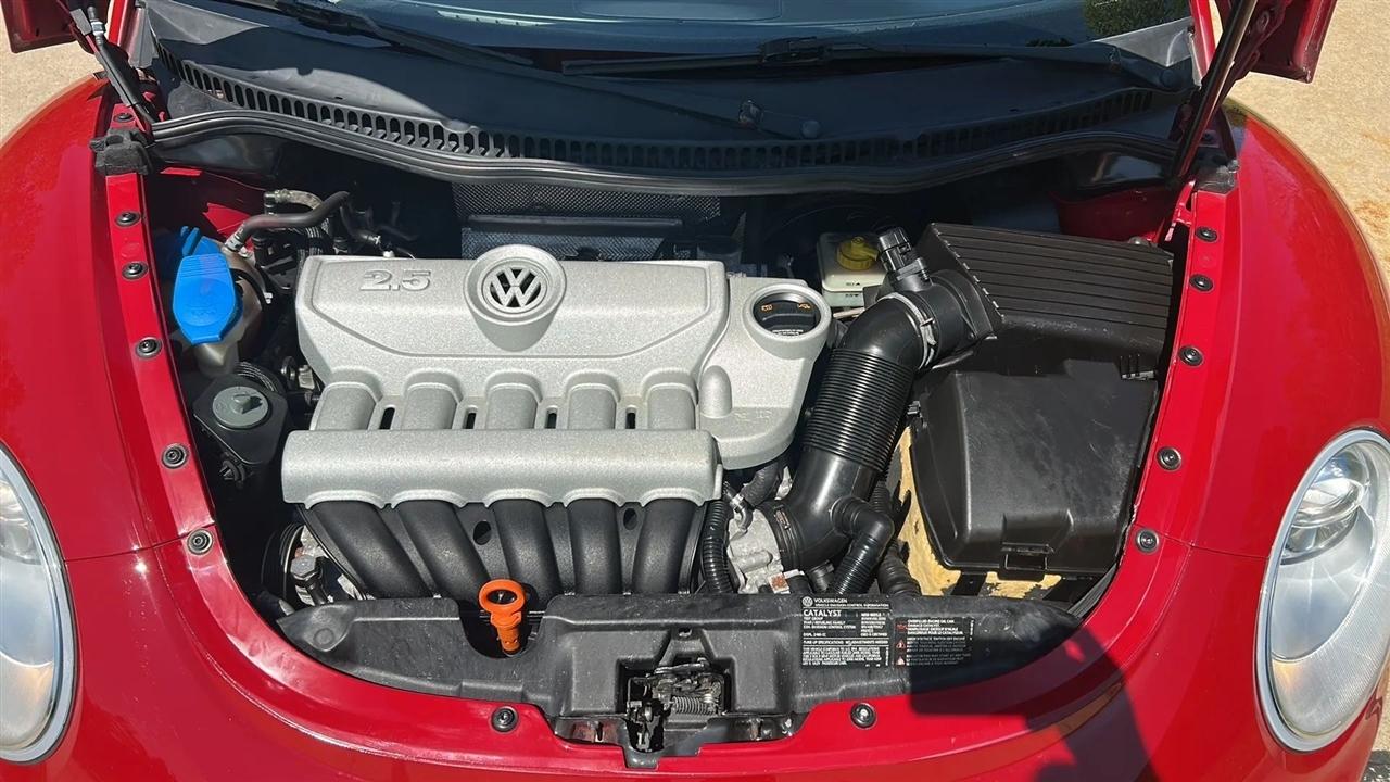 Volkswagen New Beetle S 2008