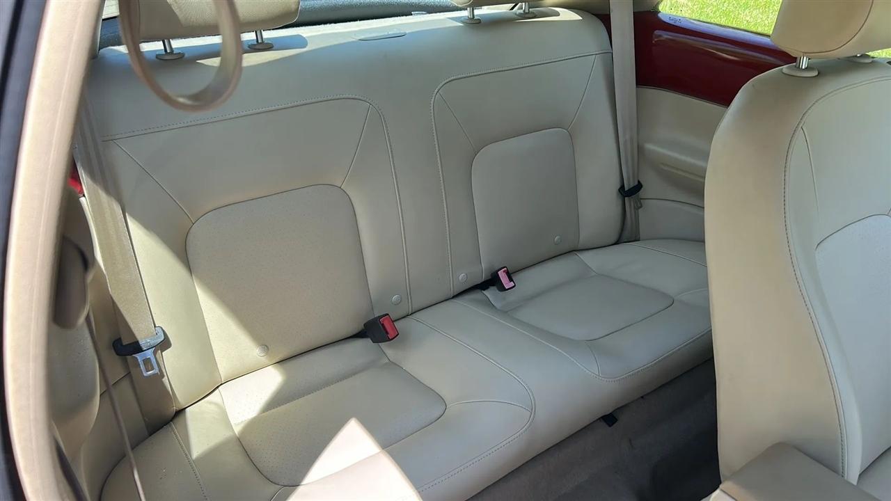Volkswagen New Beetle S 2008