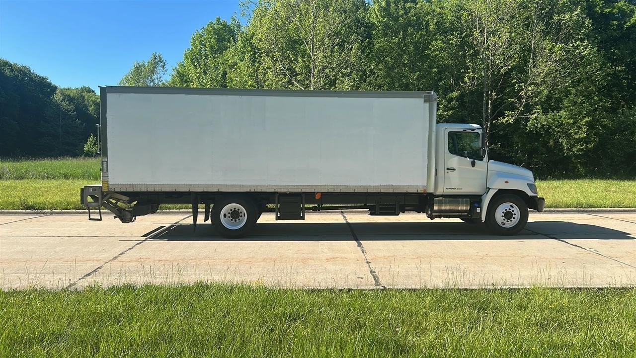 Hino Conventional Cab  2015