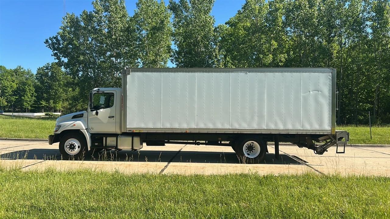 Hino Conventional Cab  2015