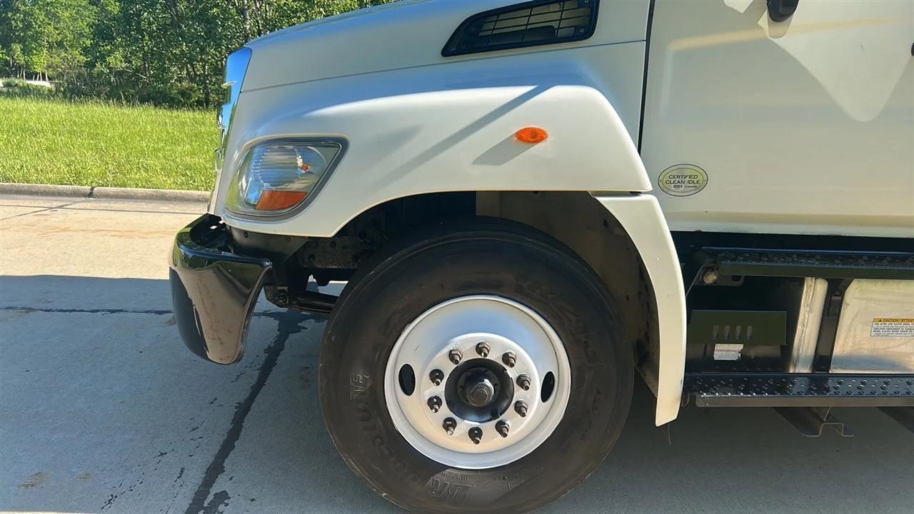 Hino Conventional Cab  2015