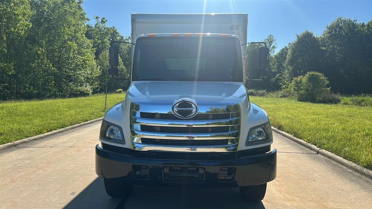 Hino Conventional Cab  2015