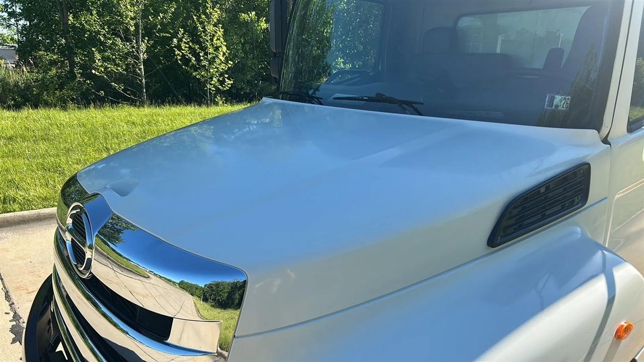 Hino Conventional Cab  2015
