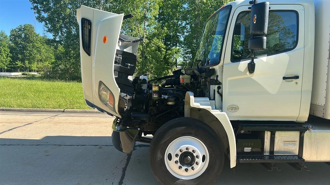 Hino Conventional Cab  2015
