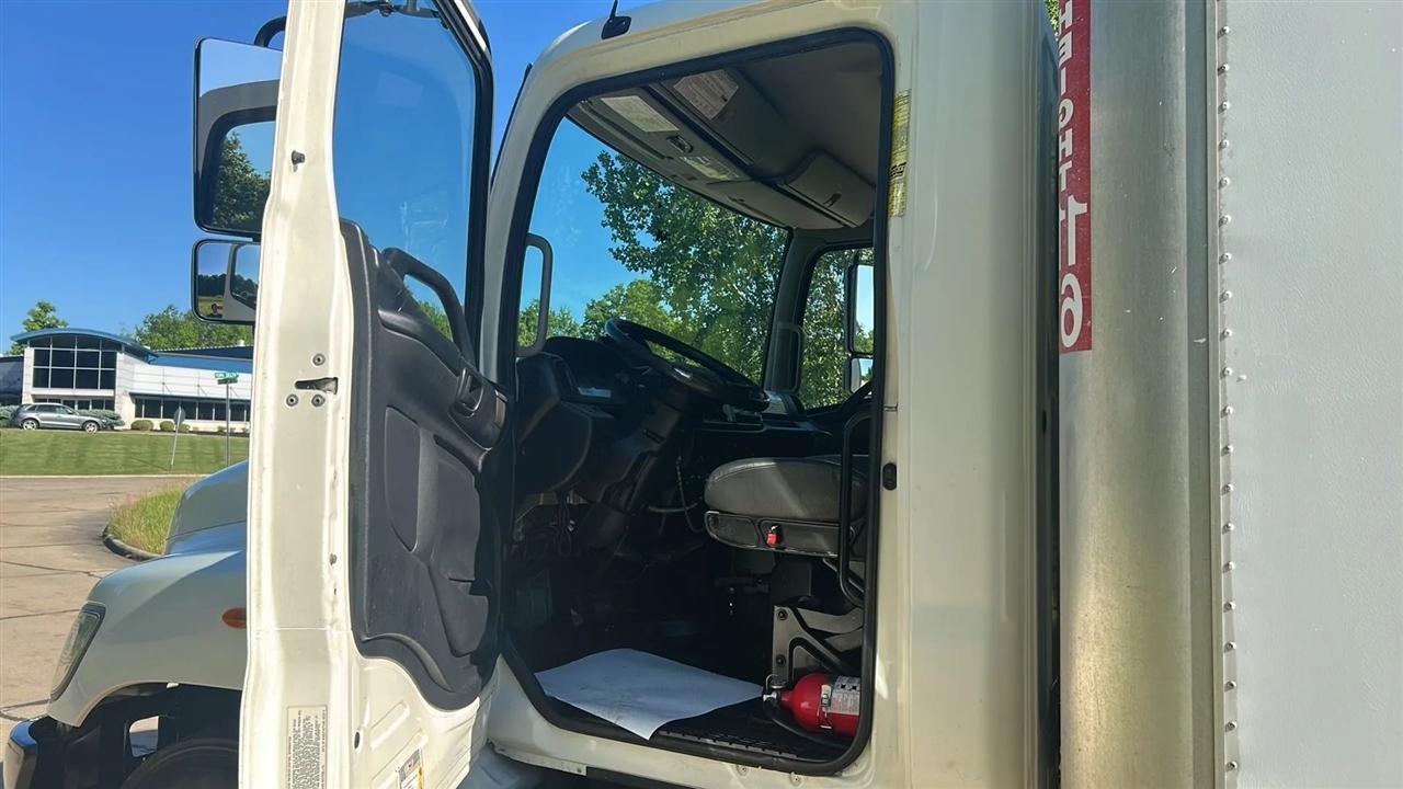 Hino Conventional Cab  2015