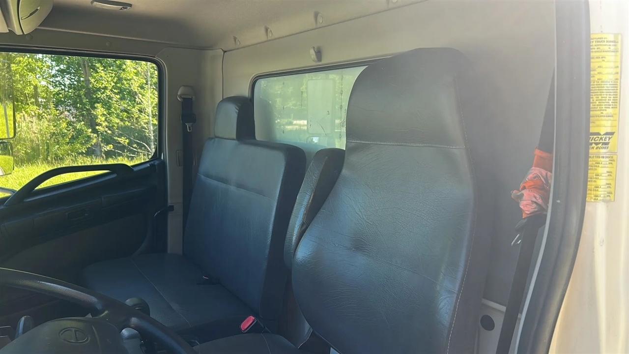 Hino Conventional Cab  2015