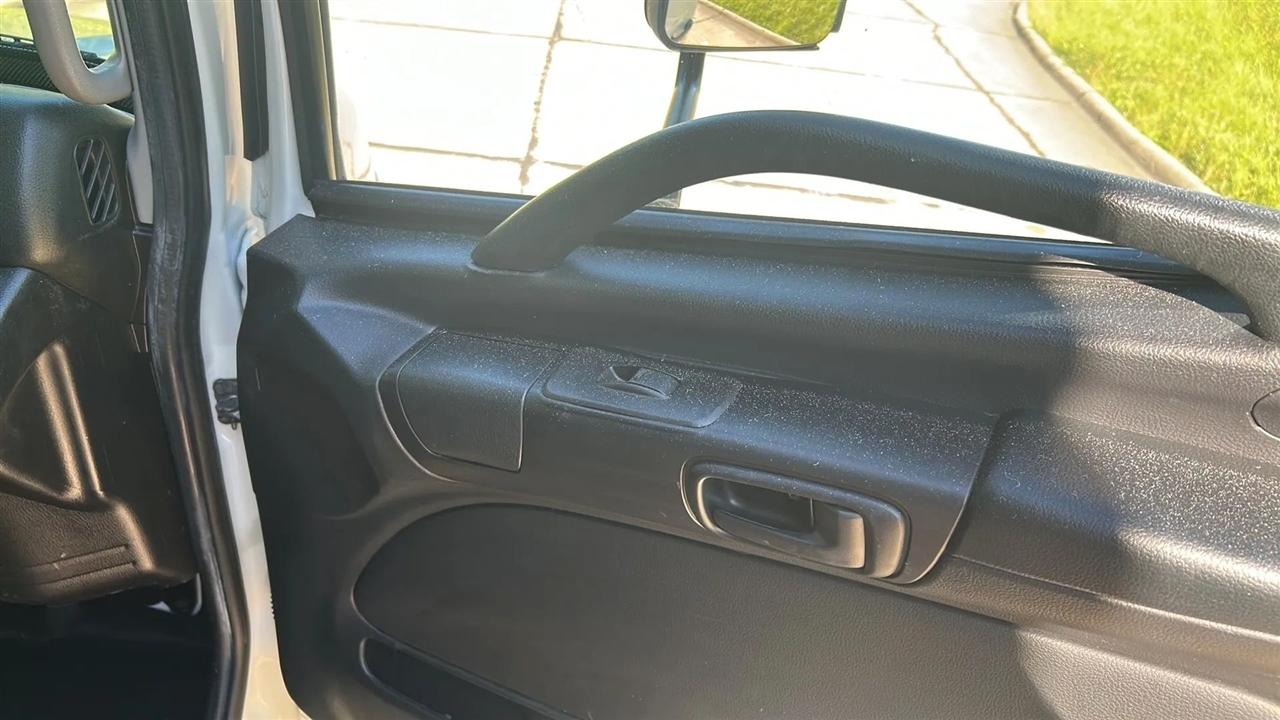 Hino Conventional Cab  2015