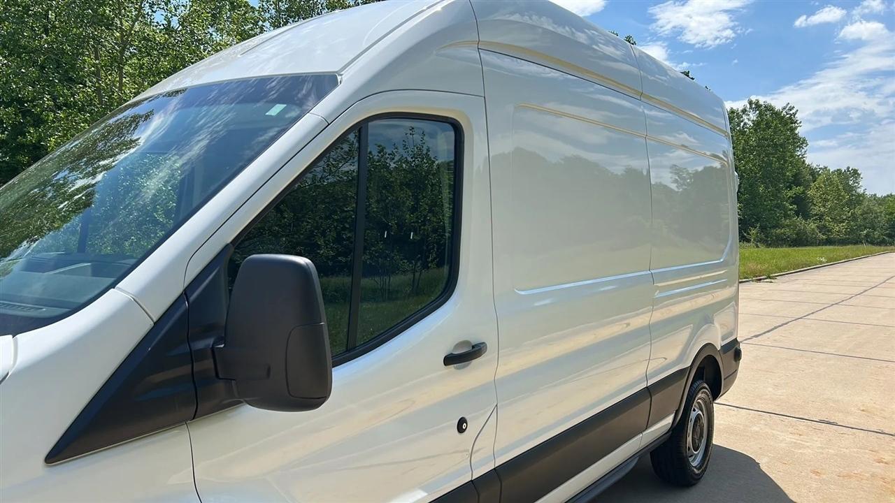 Ford Transit 250 Van 2024