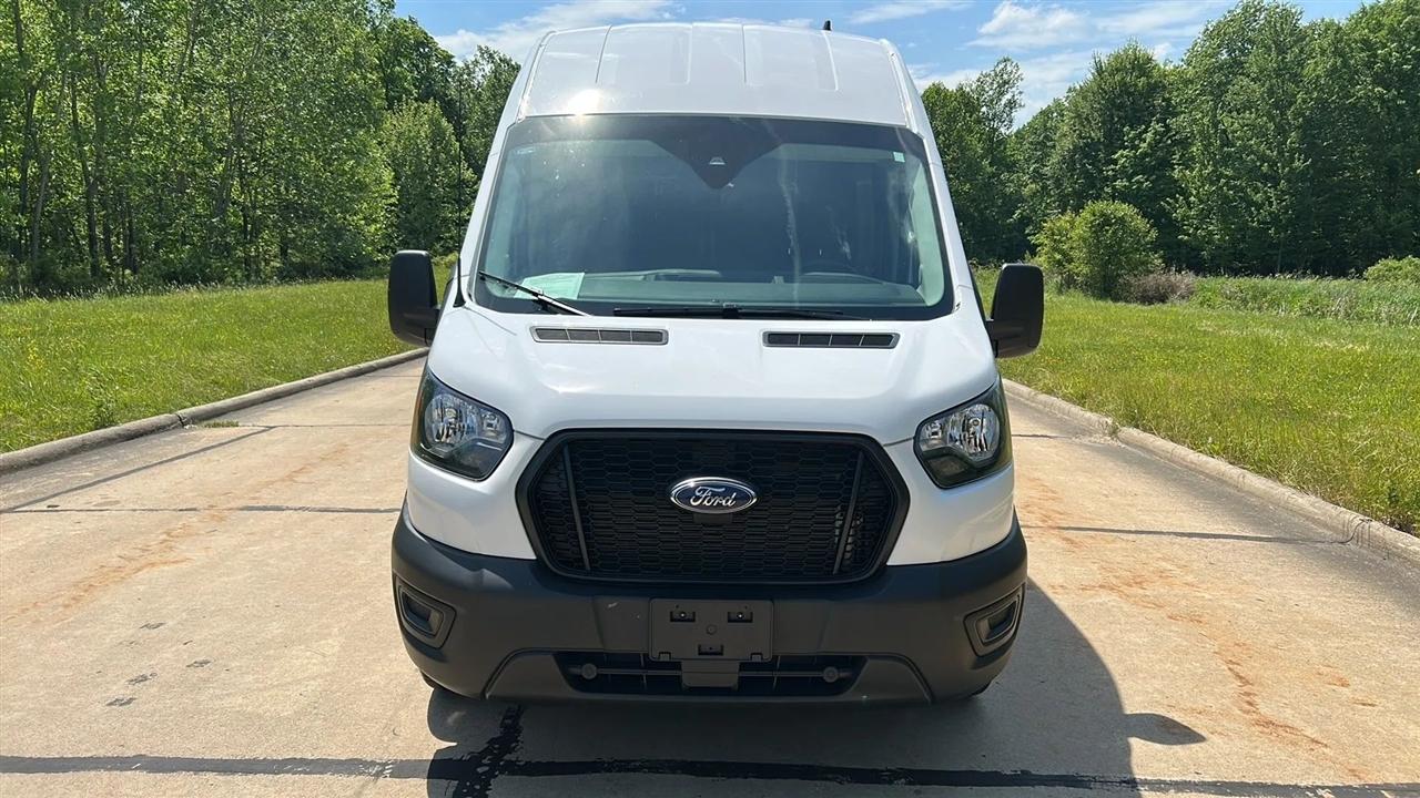 Ford Transit 250 Van 2024