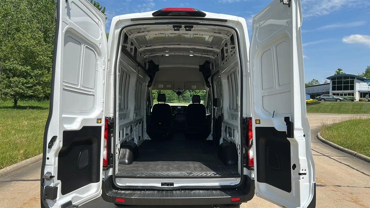 Ford Transit 250 Van 2024