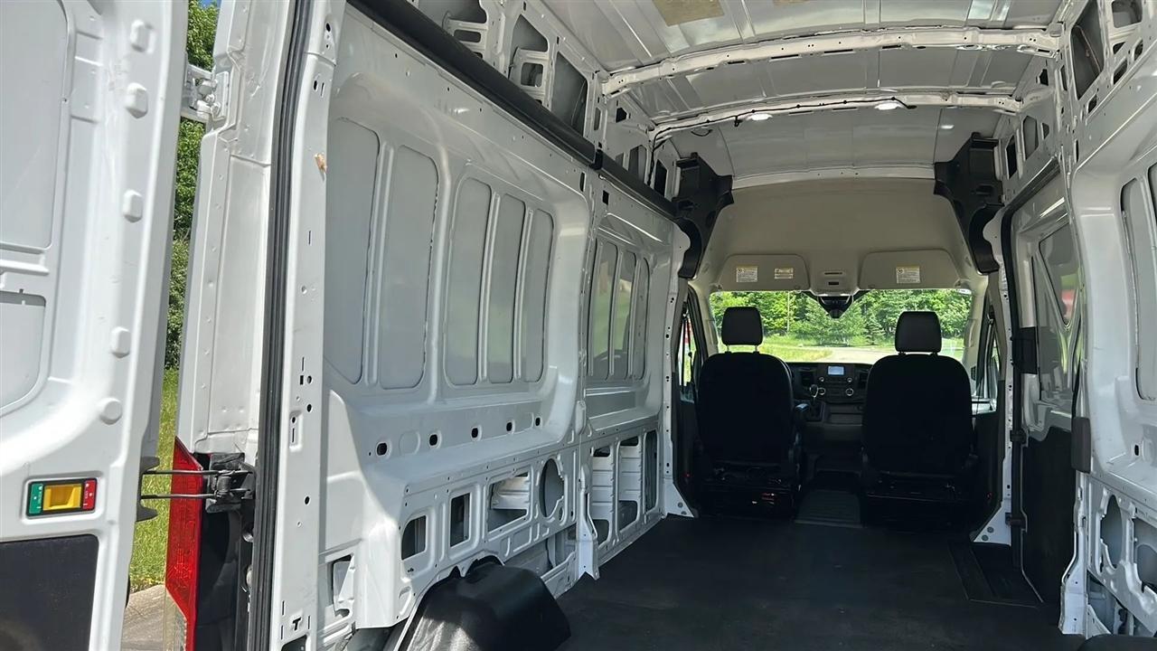 Ford Transit 250 Van 2024
