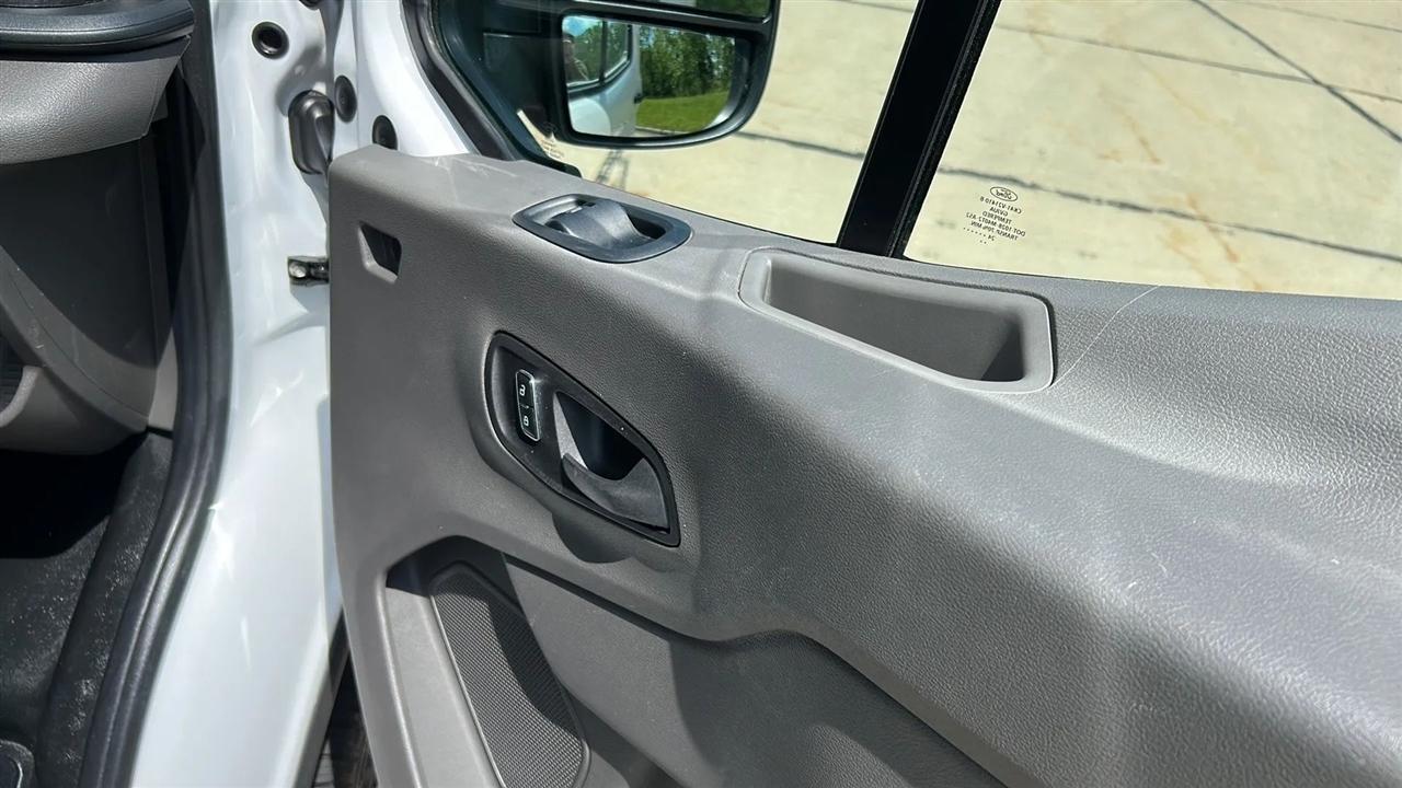 Ford Transit 250 Van 2024