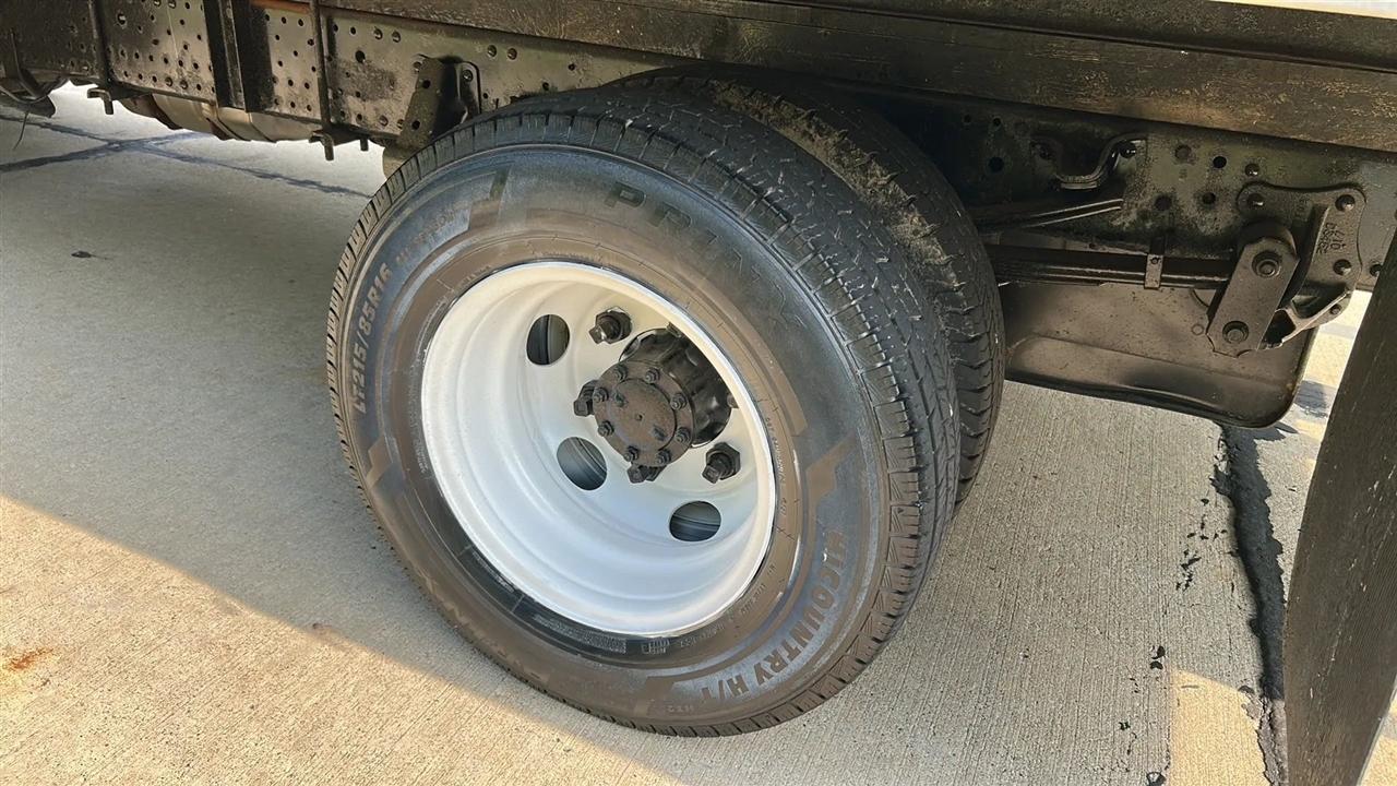 Isuzu NPR  2017