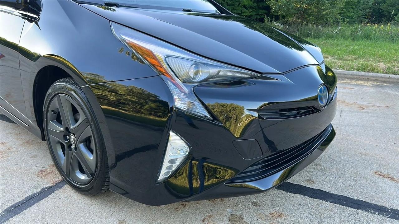 Toyota Prius Two Eco 2016