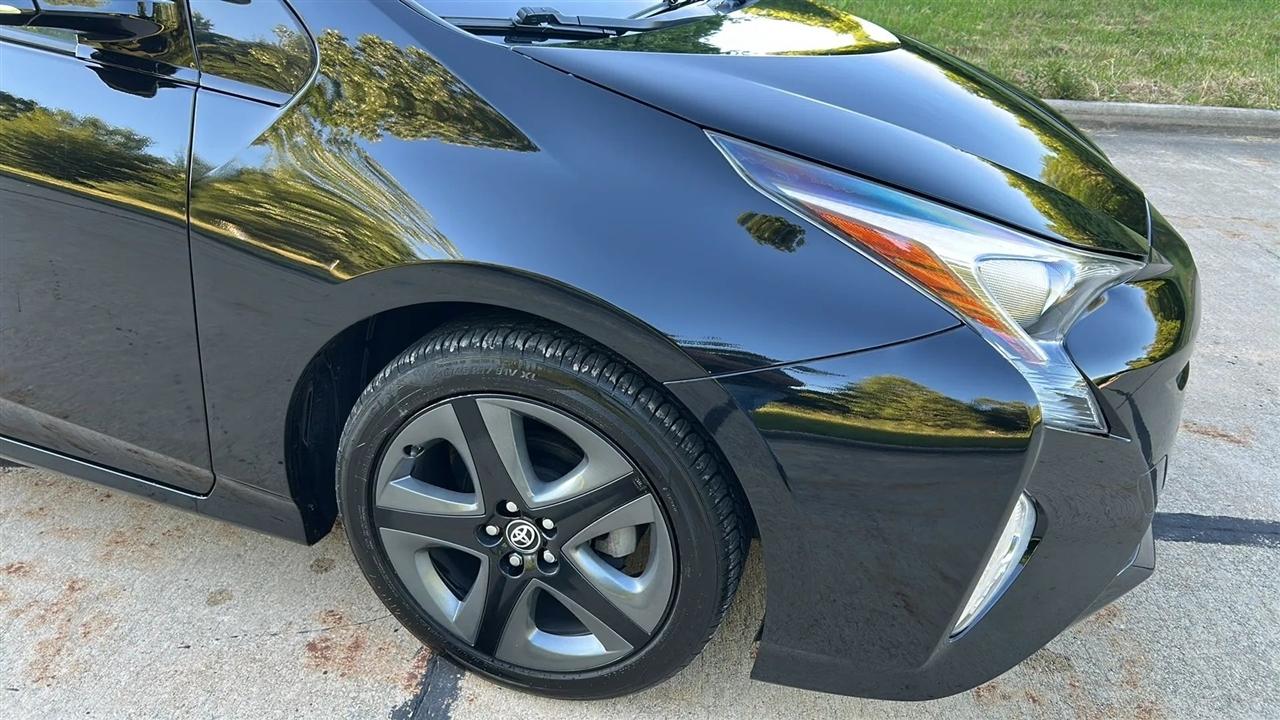 Toyota Prius Two Eco 2016