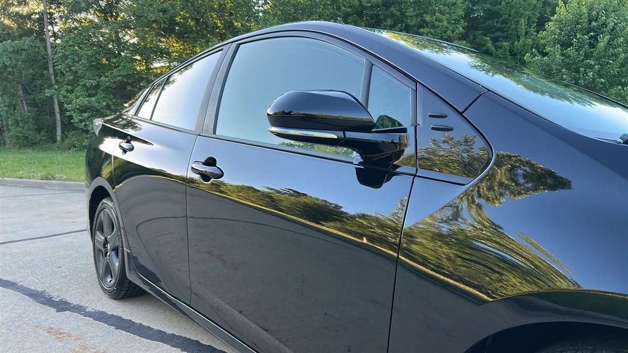 Toyota Prius Two Eco 2016
