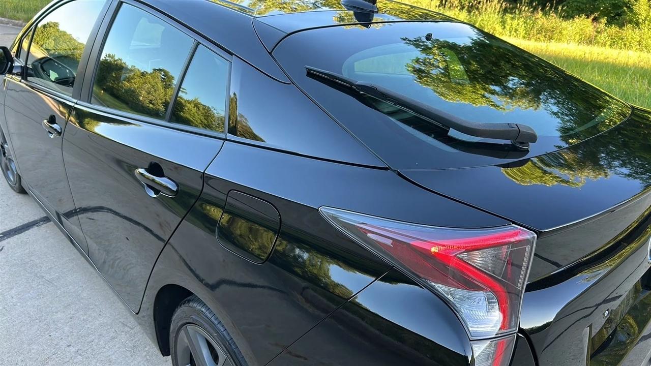 Toyota Prius Two Eco 2016