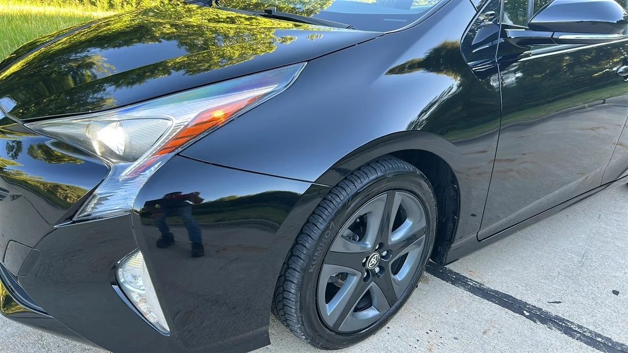Toyota Prius Two Eco 2016
