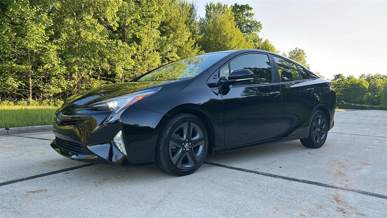 Toyota Prius Two Eco 2016