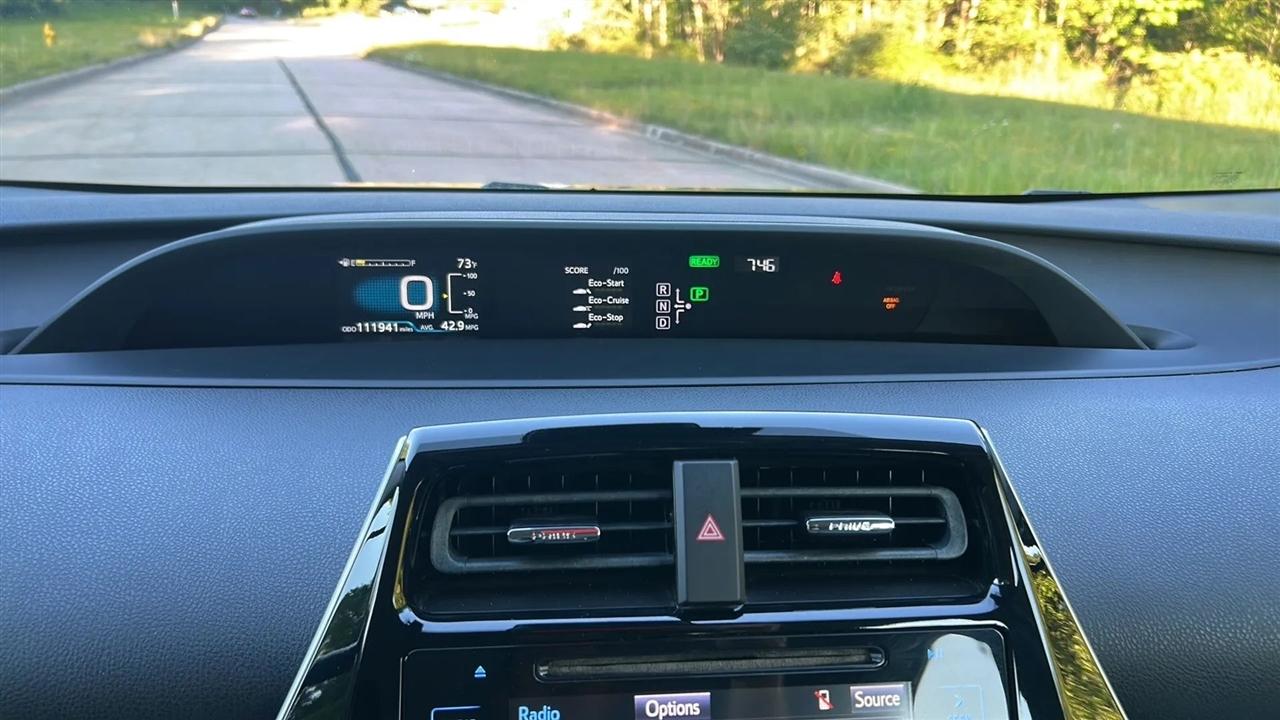 Toyota Prius Two Eco 2016