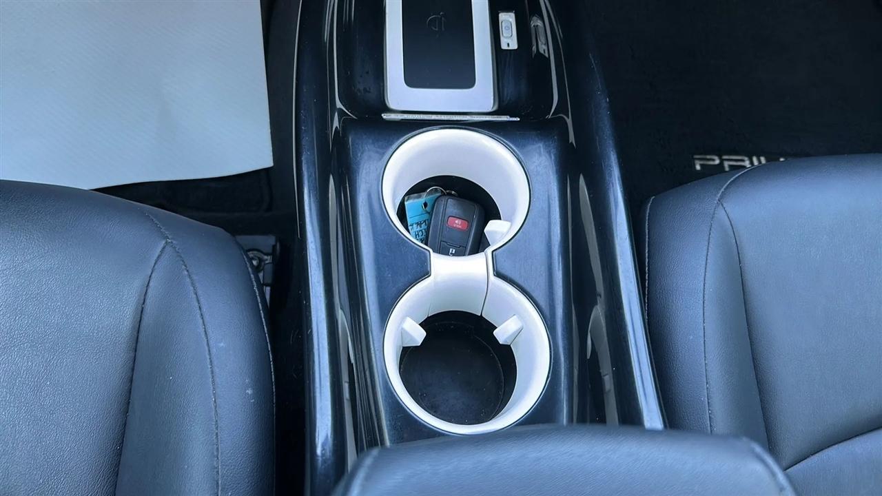 Toyota Prius Two Eco 2016