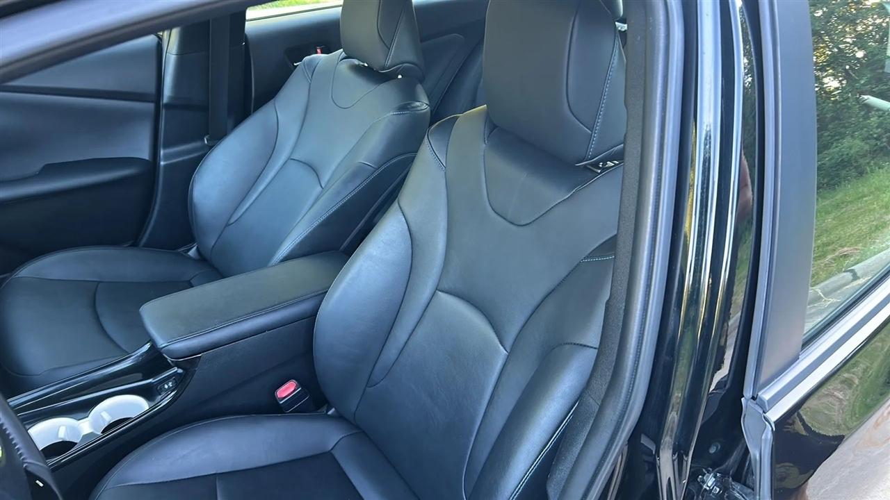 Toyota Prius Two Eco 2016