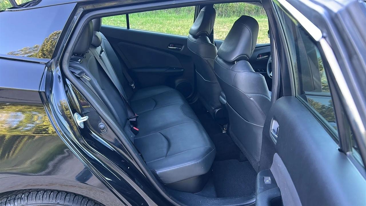 Toyota Prius Two Eco 2016