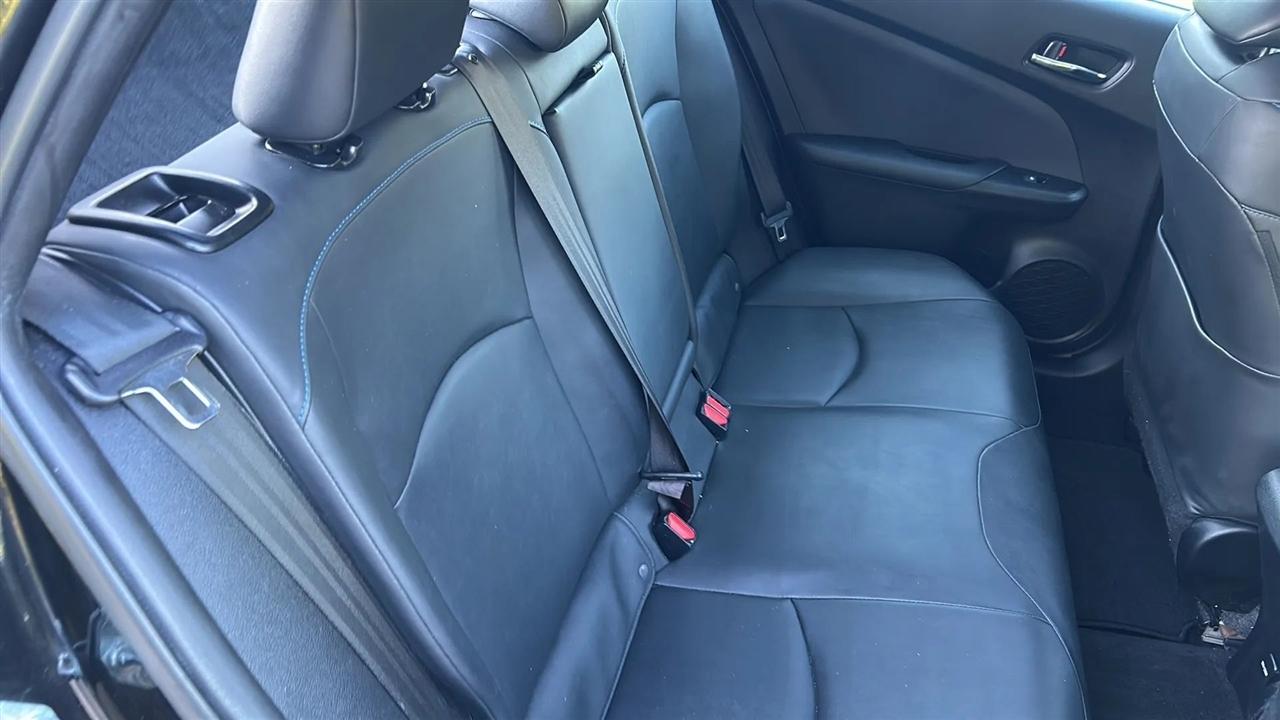 Toyota Prius Two Eco 2016