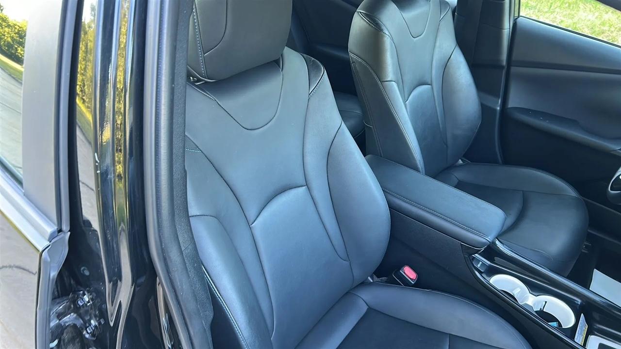 Toyota Prius Two Eco 2016