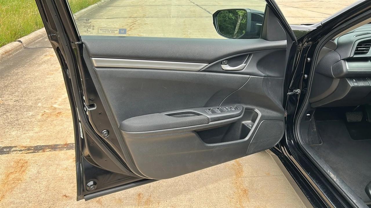 Honda Civic LX Sedan CVT 2018