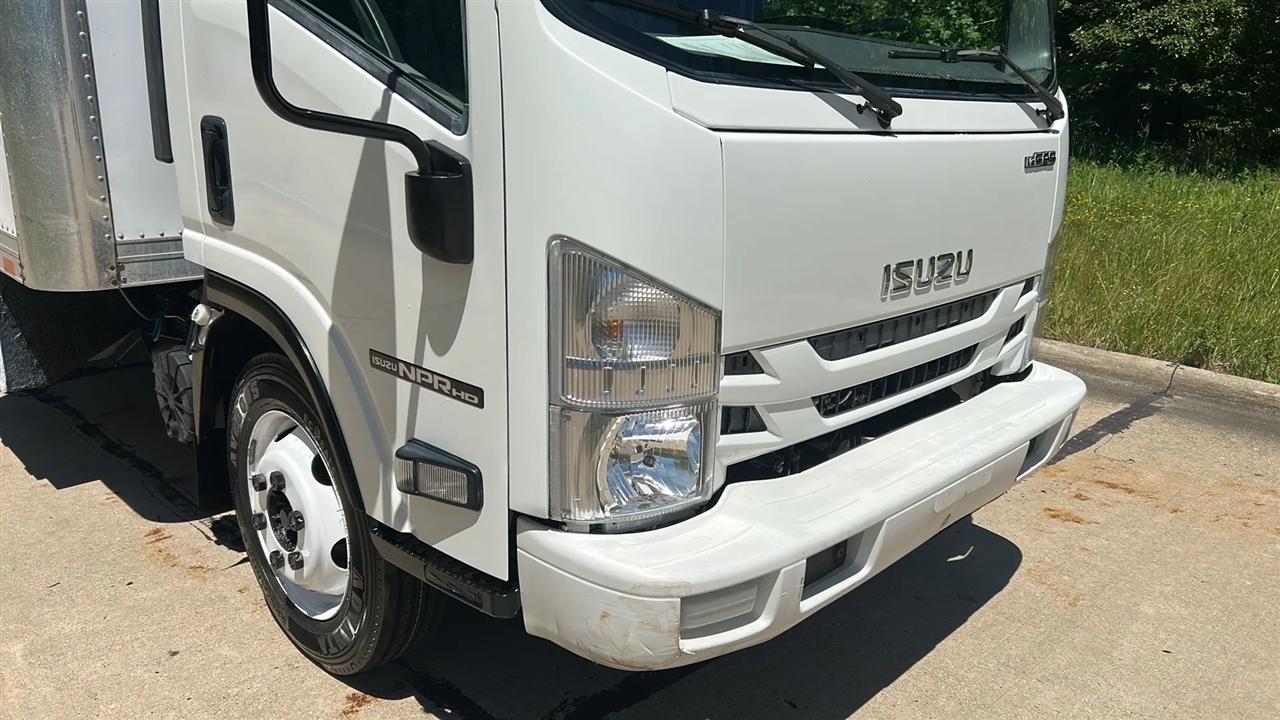 Isuzu NPR HD  2017