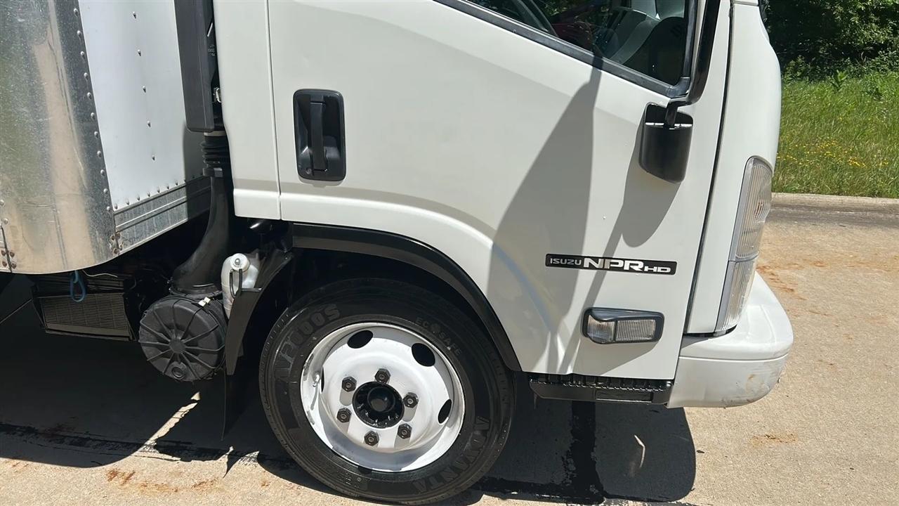Isuzu NPR HD  2017