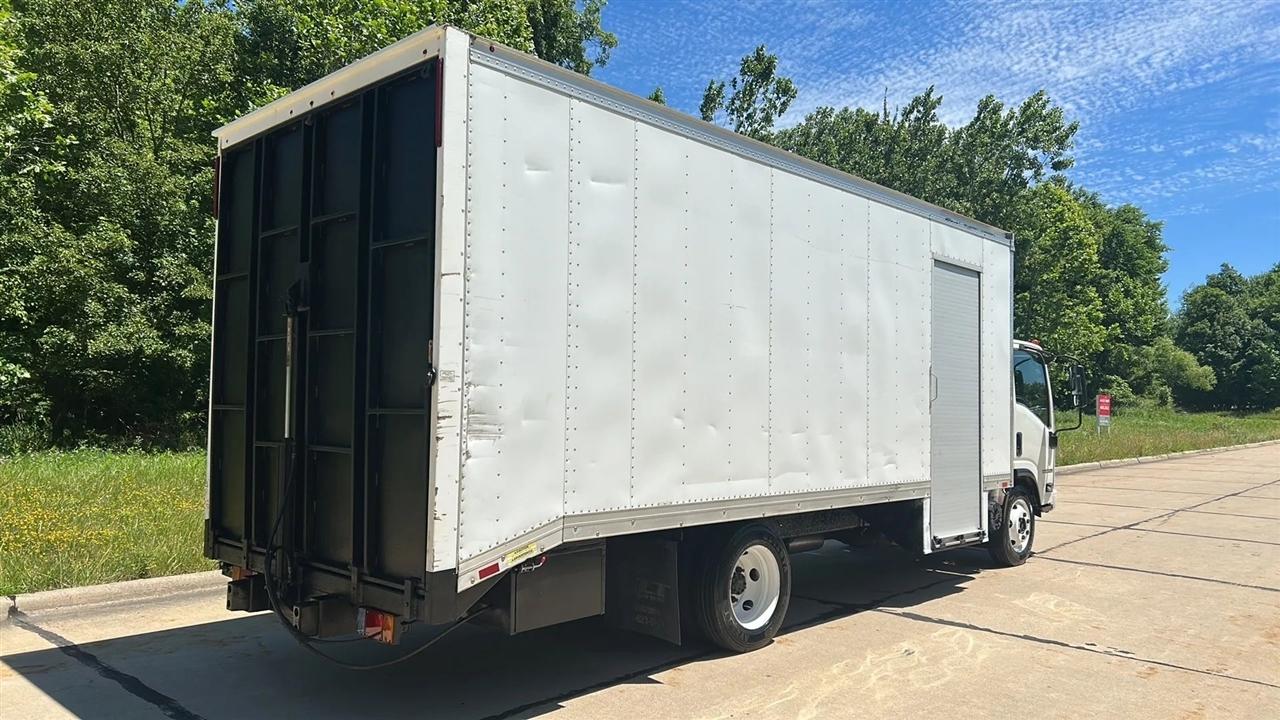 Isuzu NPR HD  2017