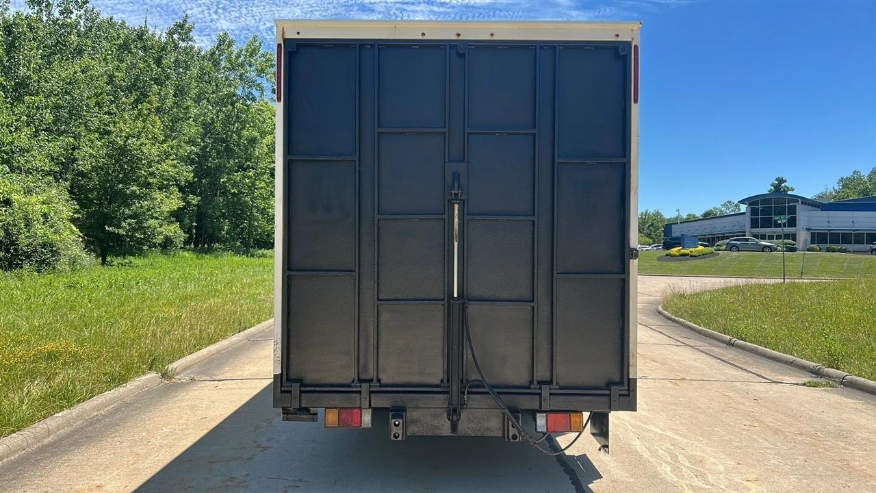 Isuzu NPR HD  2017
