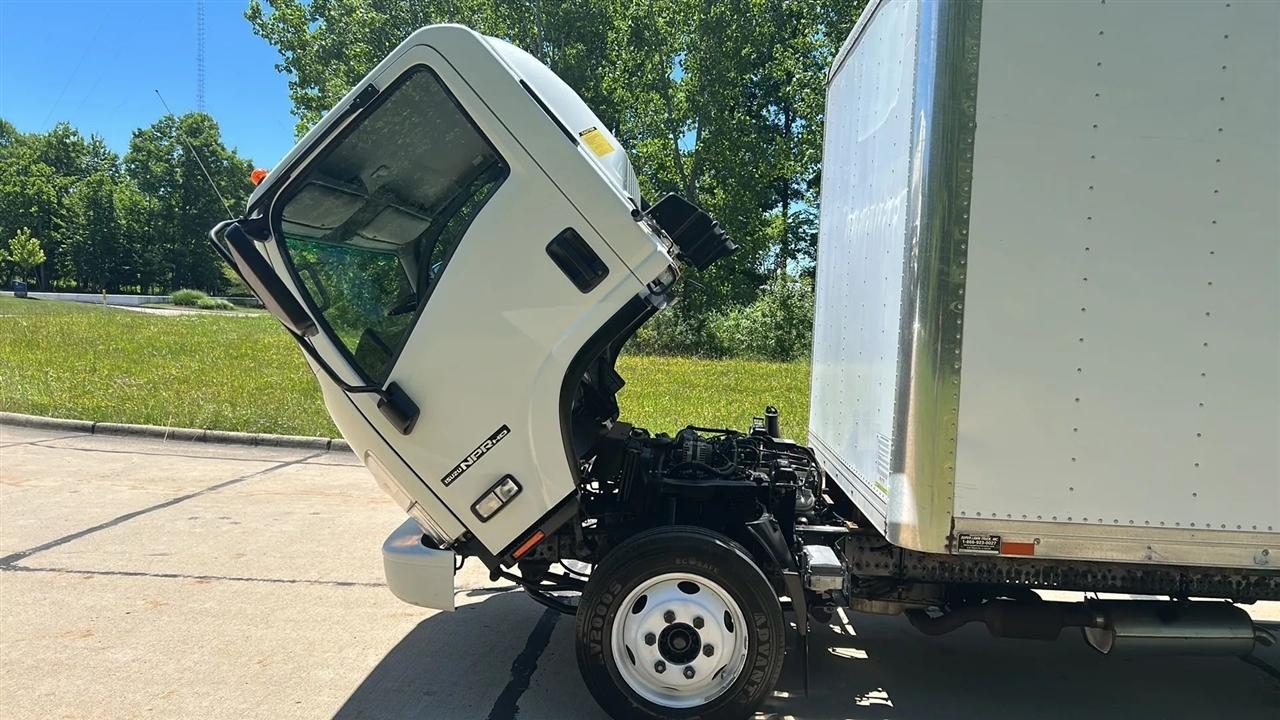 Isuzu NPR HD  2017