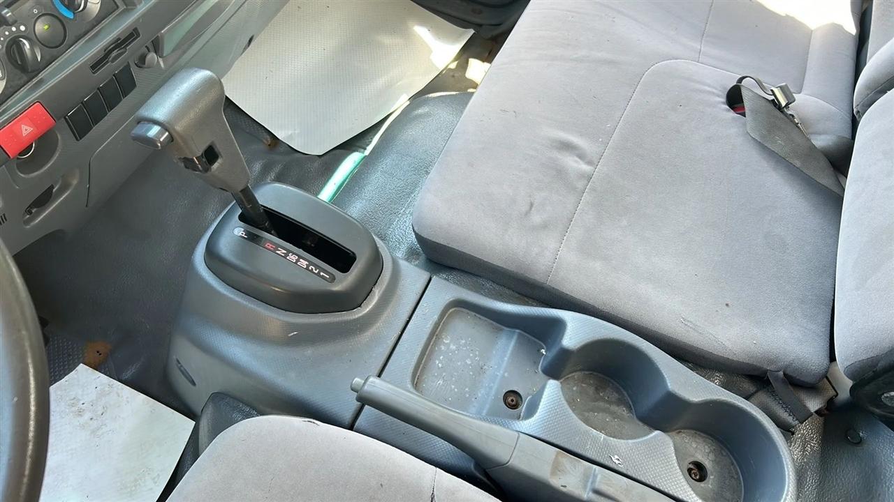 Isuzu NPR HD  2017